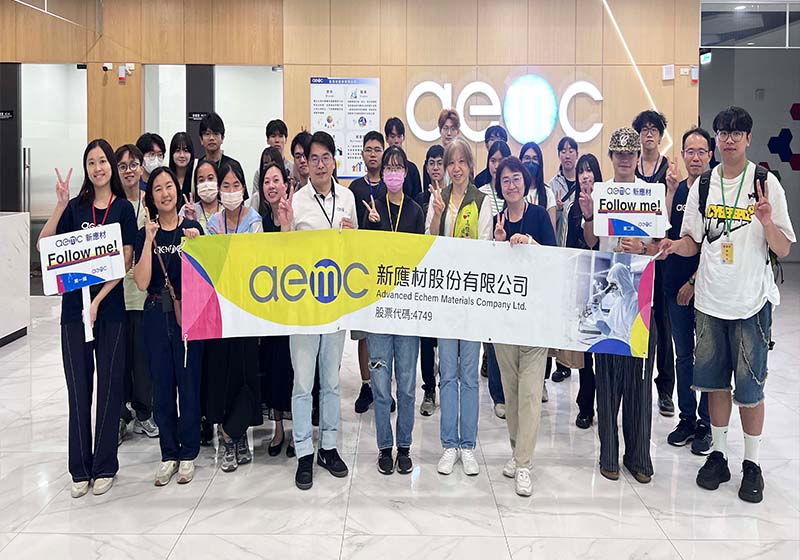 高市社會局路竹新住民家服中心邀24名新二代 訪路科科技廠實作認識科學