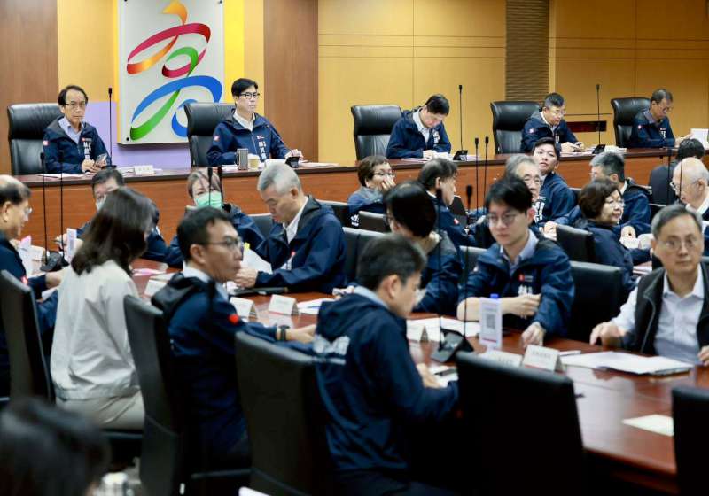 連日豪雨致積淹水農漁損 陳其邁要求加強清淤整頓落實防汛整備感謝中央現金救助