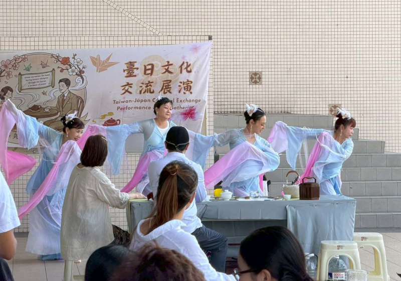 高師大攜手日本鹿兒島國際大學邀台日青年 文化展演品茗交流創作英語俳句