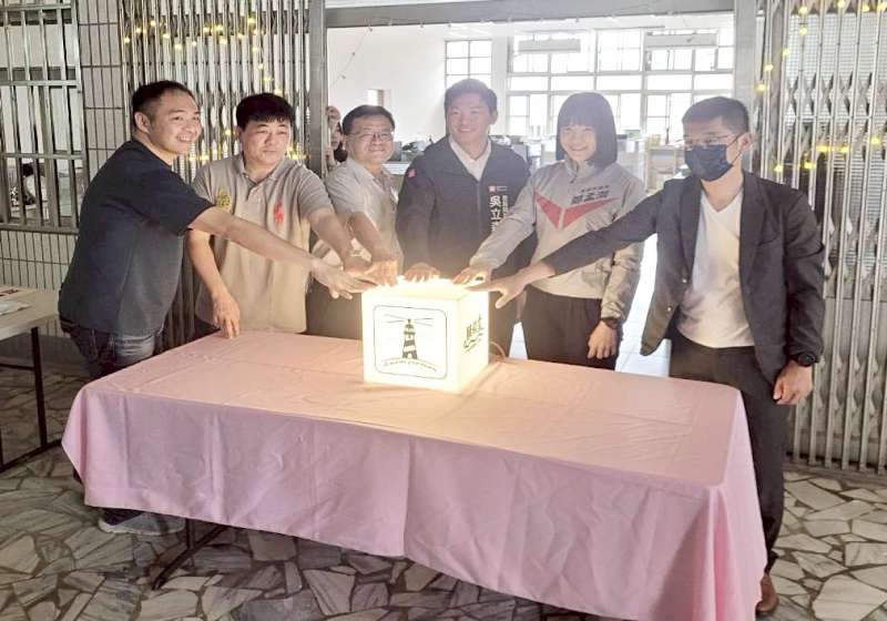 高市三民區正興國中輔導室落成啟用 點亮希望儀式書寫祝福見證重生