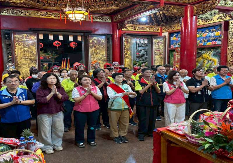 高市大寮區保福宮保生大帝聖誕 迎請六龜妙通寺等4廟宇香火祈願光明永續
