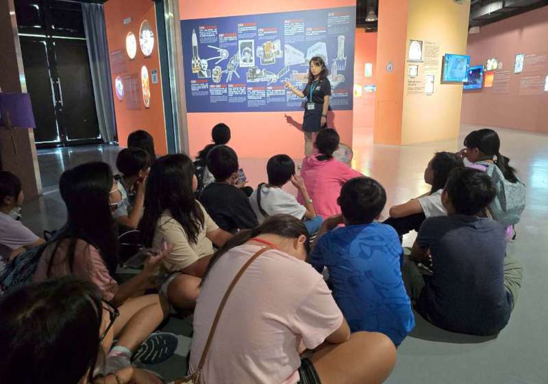 北家扶中心為期兩天兒童夏令營  64名國小童訪台南柳營渡假村、天文館