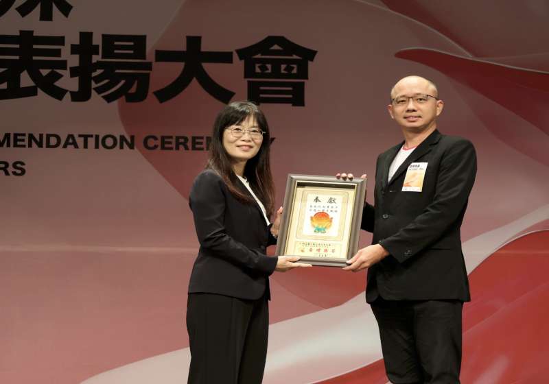 高市左營區新上國小培力志工團服務逾15000小時 登115年高市教育局教育芬芳錄