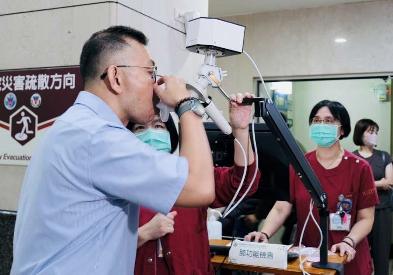 高醫胸腔內科衛教諮詢互動體驗 宣導肺部等慢性病預防保健