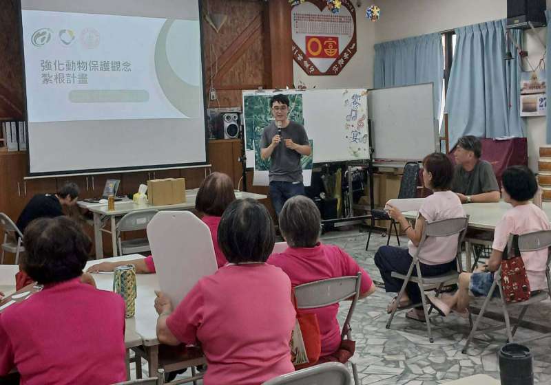 農發基金會攜手高市農業局動保處 前進內門三平社區宣導動保教育