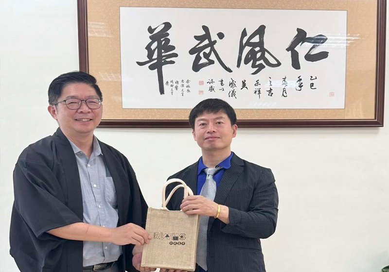 日本宮城縣仙台育英學園拜會高市仁武高中 商討交換生協議等事宜