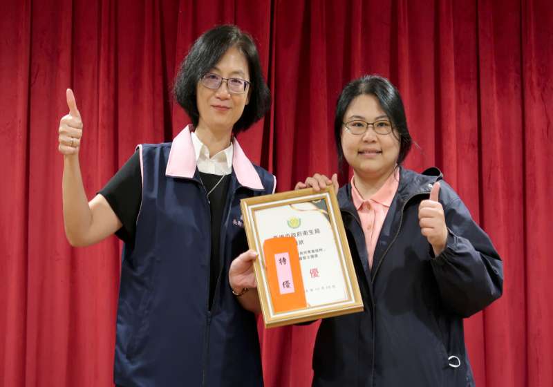 高市衛生局115年長照服務聯繫會議暨主題展 27件海報呈現跨專科醫療服務成果