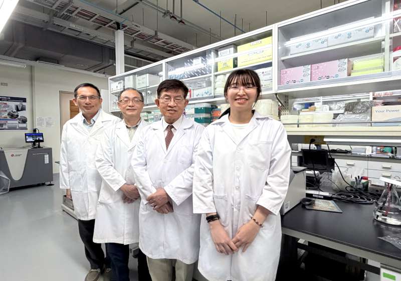 高醫大施嘉和團隊追蹤新冠肺炎疫苗抗體變化 創新血清辨識方法榮登國際期刊