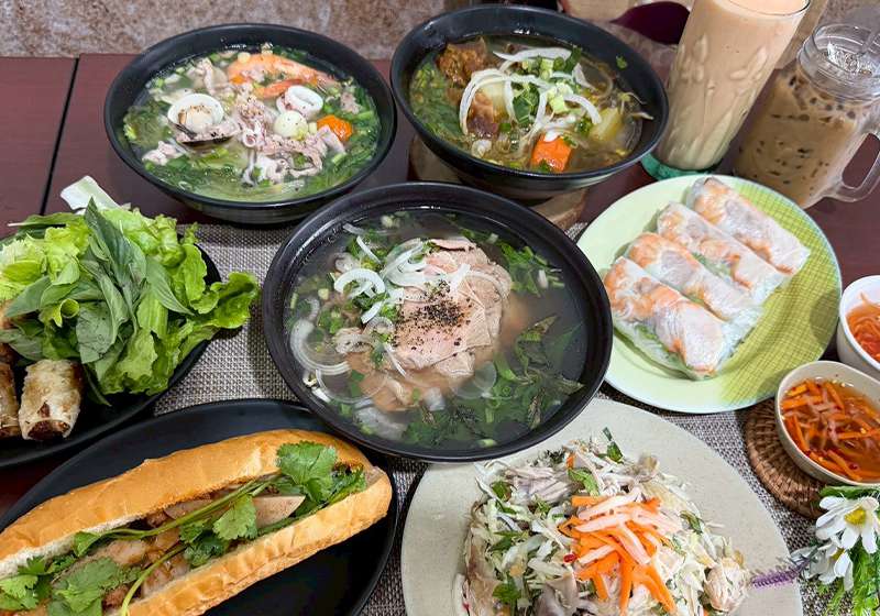 從在地人到外地客都滿足！旗津必吃寶藏好店 滿足廚房 越南美食 用道地越南味征服饕客