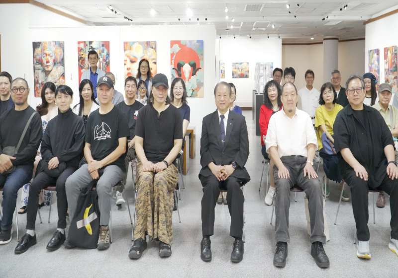 正修科大科藝處邀高師大視傳系教授蔡頌德 參展生成式人工智慧平面、影音創作