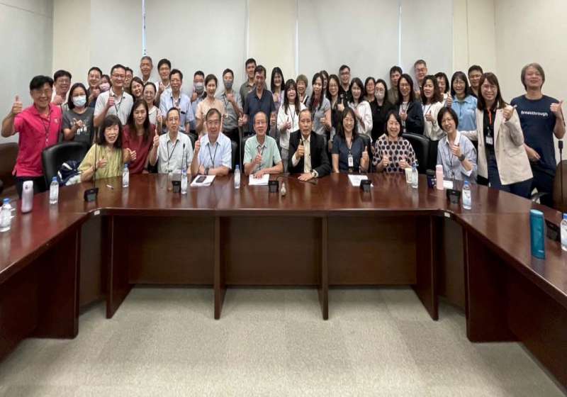 高雄關115年度首次通關服務宣導座談會 科學園區科學工業公會南辦開議