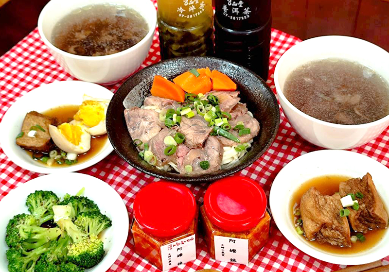 一碗牛肉湯送一碗肉燥飯！  品豐牛肉湯 來自台南的高CP值美味吸引海內外饕客