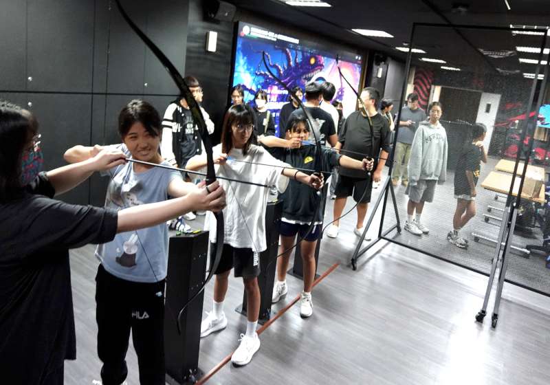 高市六龜高中師生訪樹科大觀摩系所環境設備 交流教育合作、人才培育等議題