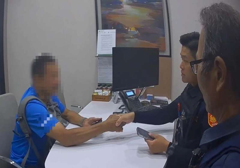 高市7旬翁銀行提現900萬元投資養殖魚塭 鳳山警主動關懷耐心勸說及時阻詐