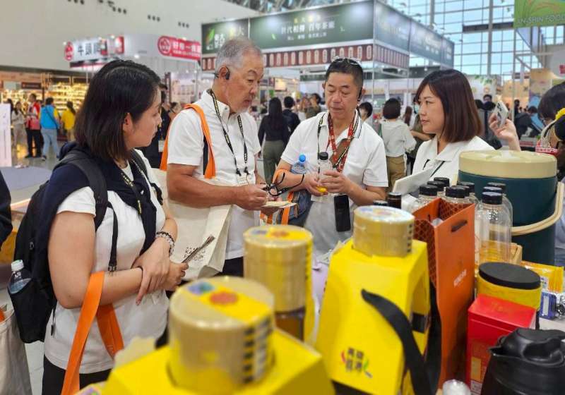高市農業局邀17家農會合作社農場農產業者 前進2026高雄國際食品展