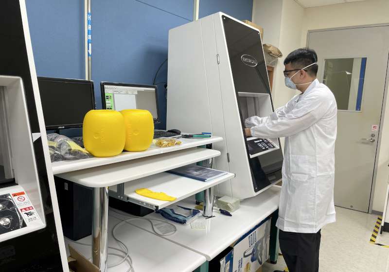 海委會補助工研院突破技術瓶頸 轉化遠洋漁業發泡浮球變身熱塑再生膠粒