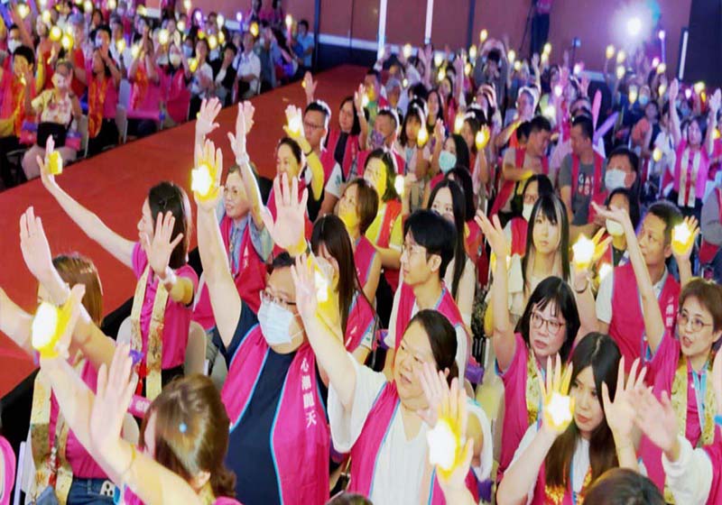 心潮麗天協會心潮佛正法加持音樂祈福會 瀧欽多傑不丹法王獻唱自創神曲祈願祝福